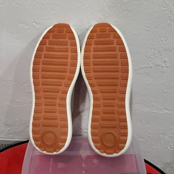 New Under Armour Threadborne Shift Cross Sneaker in Greige - Picture 13 of 14